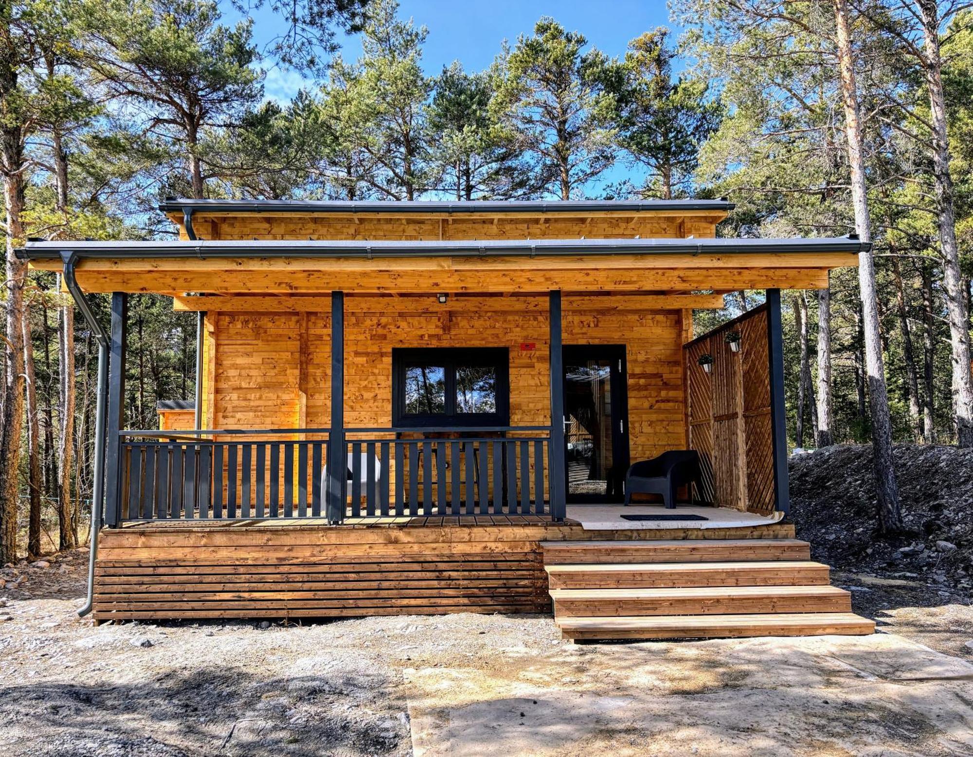 Hotel Parc Résidentiel de Loisir : Le Loup Blanc du Riou Barcelonnette Exterior foto
