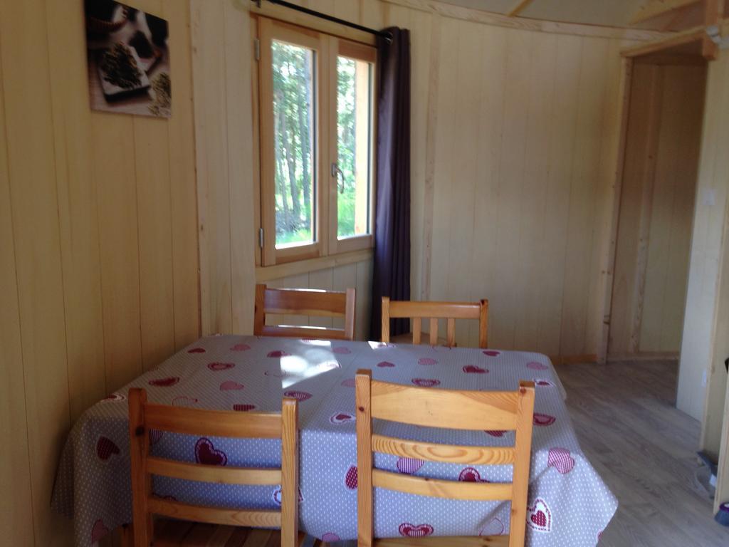 Hotel Parc Résidentiel de Loisir : Le Loup Blanc du Riou Barcelonnette Exterior foto