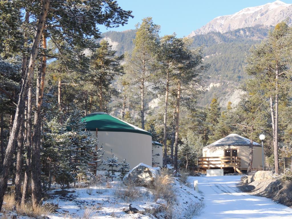Hotel Parc Résidentiel de Loisir : Le Loup Blanc du Riou Barcelonnette Exterior foto